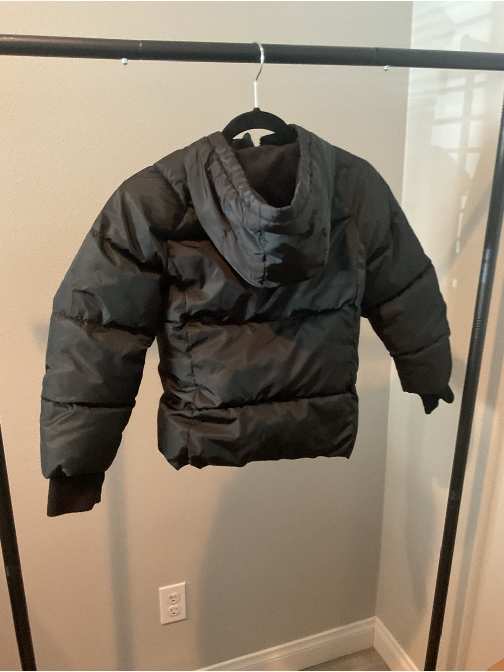 Swiss Tech Kids Black Hooded Puffer Jacket - Picture 4 of 5
